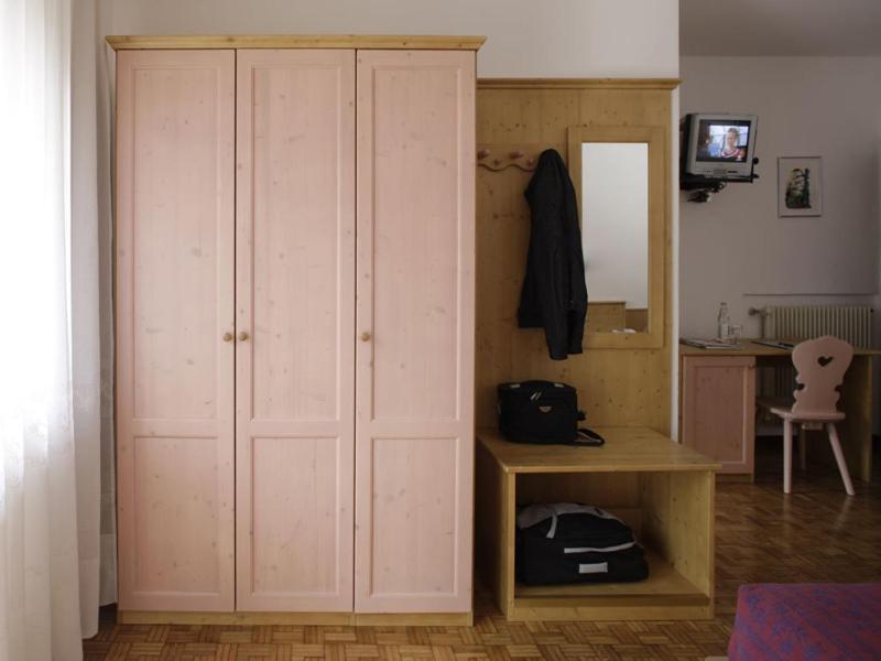 ארונצו די קדורה Albergo Miravalle מראה חיצוני תמונה