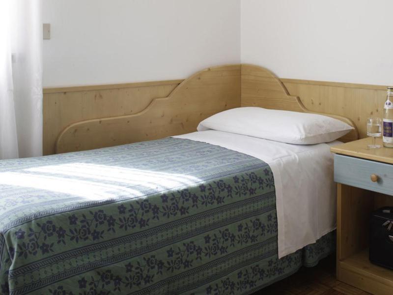 ארונצו די קדורה Albergo Miravalle מראה חיצוני תמונה